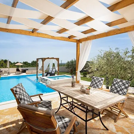 House Bilos Tatil Evi *