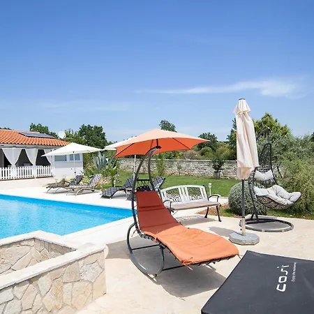 Dom wakacyjny House Bilos
