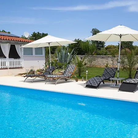 House Bilos 펜션 *