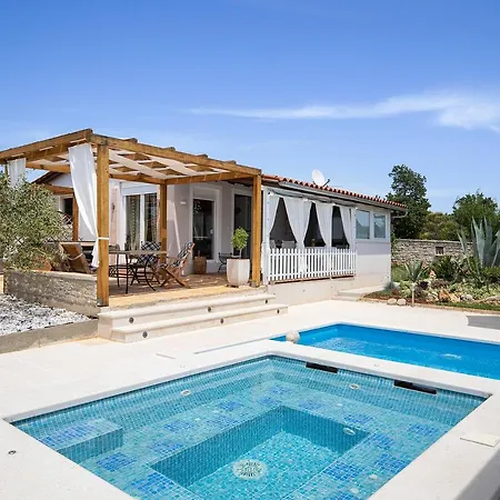 Ferienhaus House Bilos