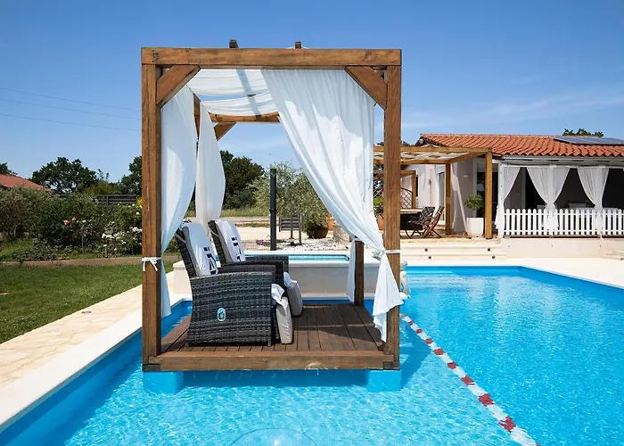Dom wakacyjny House Bilos *