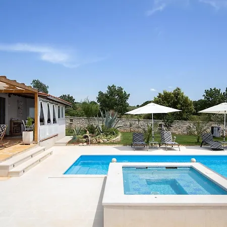 House Bilos Holiday home Vodnjan